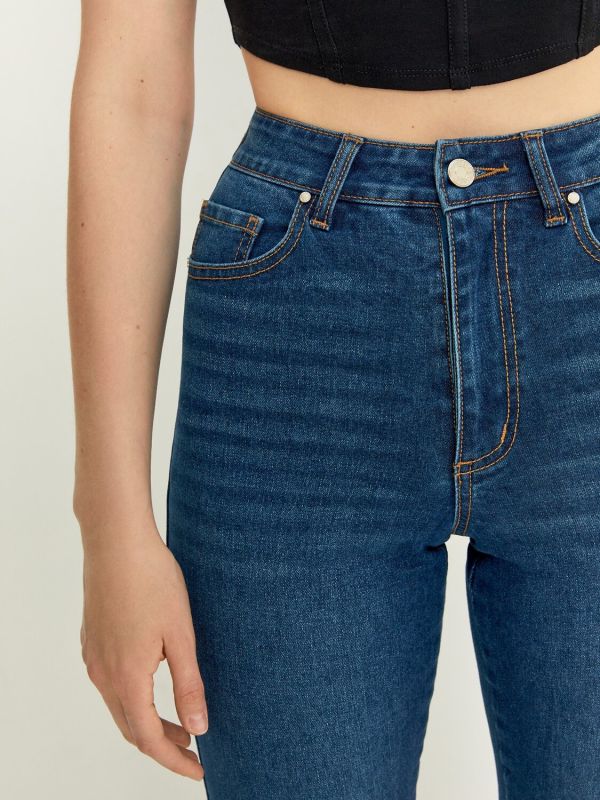 310143 CONCEPT CLUB Jeans